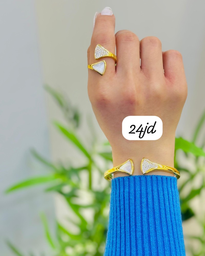 أساور 24 د.أ (24)